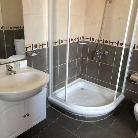 Семеен Хотел Виктория Hotel Dobriniszte